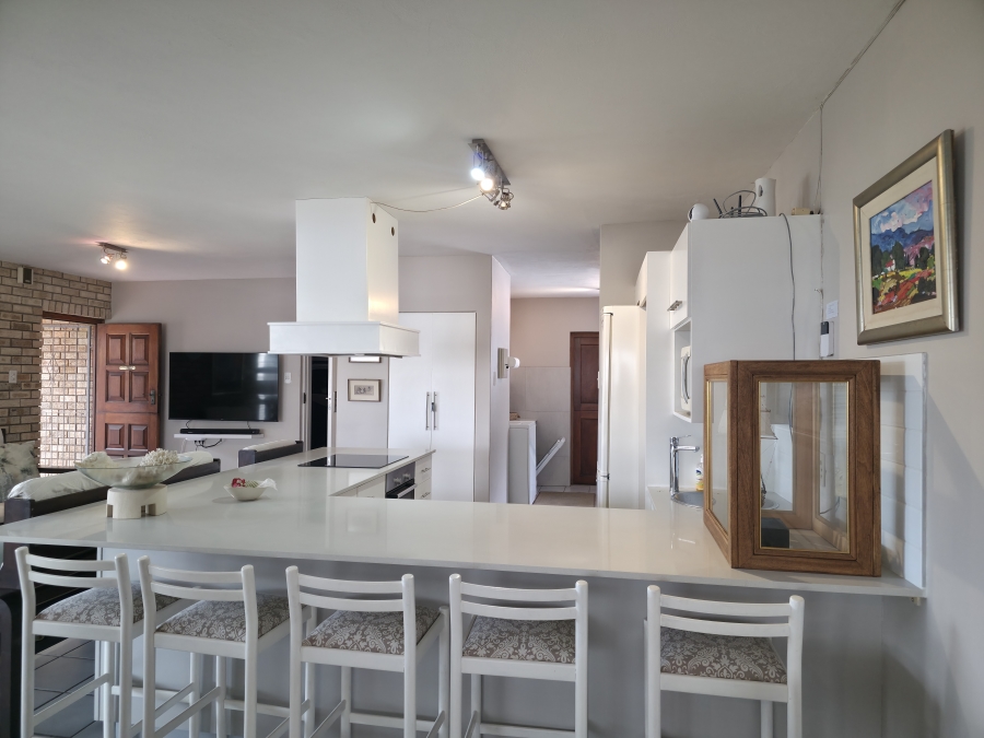 5 Bedroom Property for Sale in Ferreira Town Eastern Cape